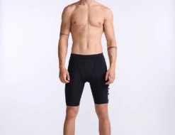 Sportwetsuit Winkel 30 2XU Aero 9 Inch Tri Shorts Zwart Heren