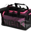 Arena Spiky 3 Duffle 40L Zwemtas Zwart/roze 2 Arena Spiky 3 Duffle 40L Zwemtas Zwart/roze -Sportwetsuit Winkel arena 004930 102 spiky iii duffle 40 002 fr s