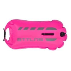BTTLNS Kronos 1.0 Safeswimmer Backpack Zwemboei 28 Liter Roze 18 BTTLNS Kronos 1.0 Safeswimmer Backpack Zwemboei 28 Liter Roze -Sportwetsuit Winkel bttlns buoy kronos pink low 04