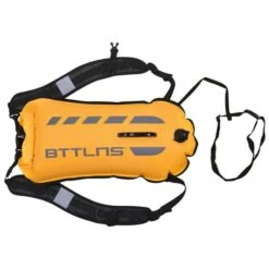 BTTLNS Kronos 1.0 Safeswimmer Backpack Zwemboei 28 Liter Geel 19 BTTLNS Kronos 1.0 Safeswimmer Backpack Zwemboei 28 Liter Geel -Sportwetsuit Winkel bttlns buoy kronos yellow low 05