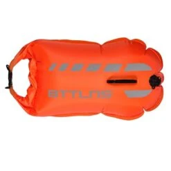 BTTLNS Tethys 1.0 Safeswimmer Zwemboei 35 Liter Oranje -Sportwetsuit Winkel bttlns buoy tethys orange low 04