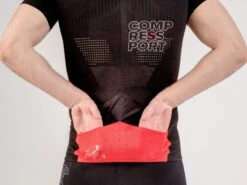 Compressport Postural Aero Korte Mouw Compressie Tri Top Zwart Heren -Sportwetsuit Winkel compressport postural aero korte mouw compressie tri top zwart heren 03