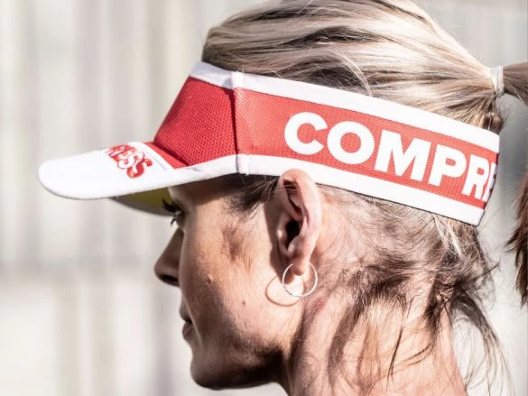 Compressport Ultralight Hardloop Visor Rood 5 Compressport Ultralight Hardloop Visor Rood - Image 3