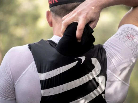 Compressport Ultrun S-Pack Evo 15 Zwart Unisex 6 Compressport Ultrun S-Pack Evo 15 Zwart Unisex - Image 4