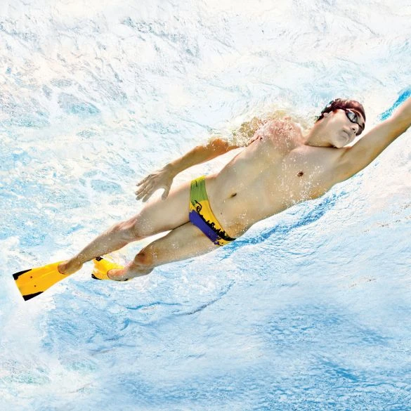 Finis Z2 Gold Zoomers Zwemvinnen Geel/zwart 4 Finis Z2 Gold Zoomers Zwemvinnen Geel/zwart - Image 2